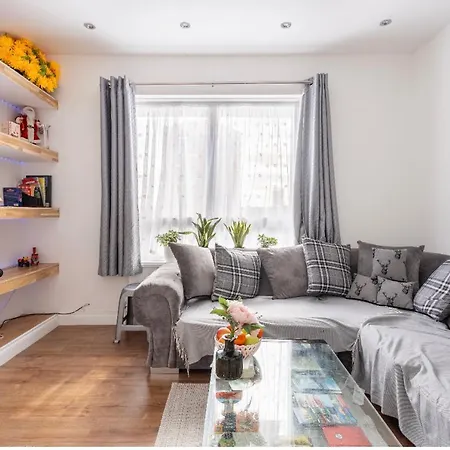 Fresh Apartment & Parking